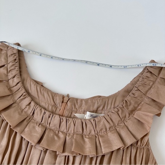 [SOLD] Parasuco Pure Silk Smocked Shimmery Ruffle Peplum Tank Top size 6 - Picture 3 of 10